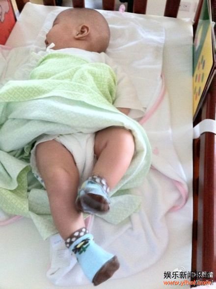 ������Ů����Ƥ��������